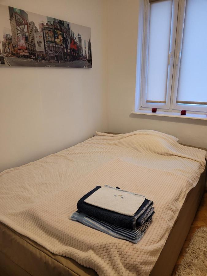 Filmowy Zoliborz Apartment Варшава Екстериор снимка