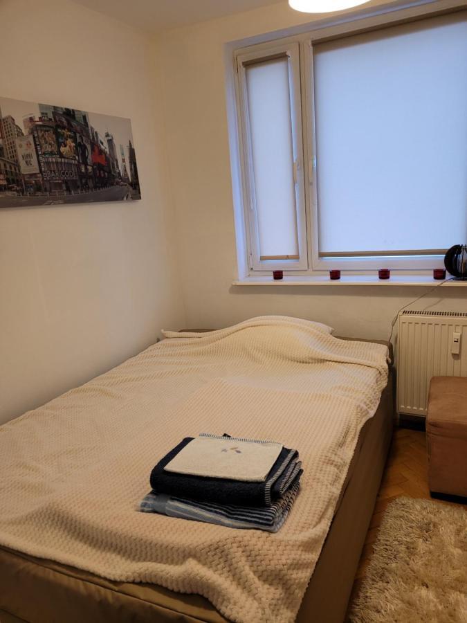 Filmowy Zoliborz Apartment Варшава Екстериор снимка